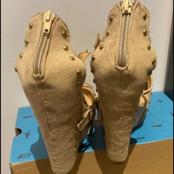 🌟Brand New Wedges - Picture 4 of 7
